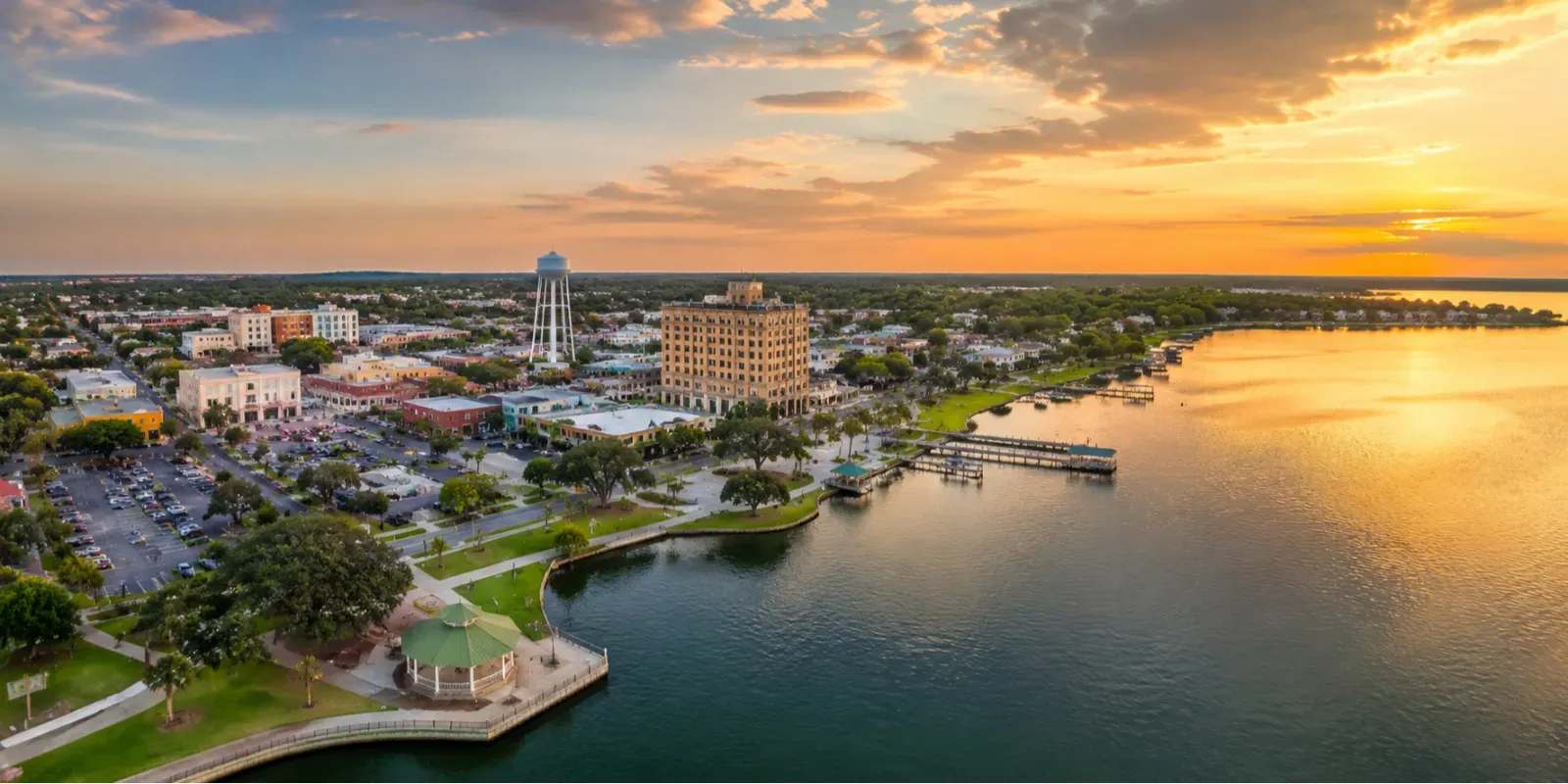 Lake Wales: una ciudad en crecimiento estratégico en el centro de Florida